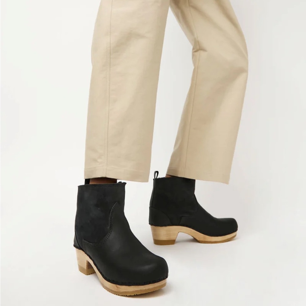 No. 6 Black Leather Clogs